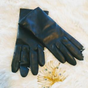 Lord and Taylor Leather Gloves
