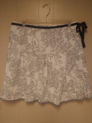 Notations black/wht skirt, size XL