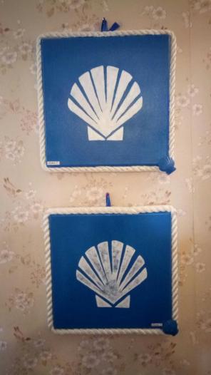 Set of two big shells