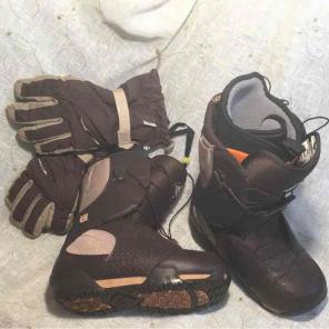 Burton snowboard gear