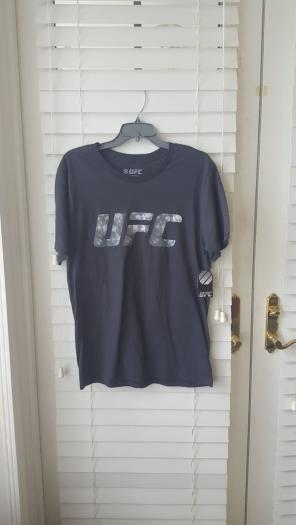 Mens Meduim UFC Fight Night Grey T Shirt