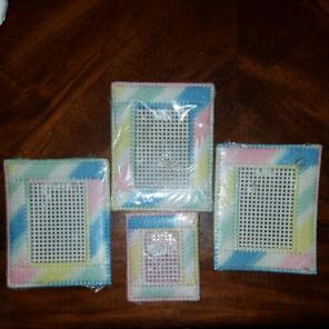 Yarn and Canvas Frames Set of 4