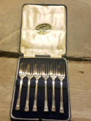 Sheffield Siver Plate fork set of 6