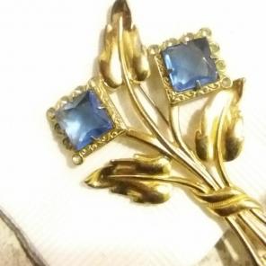 VINTAGE ART RETRO STERLING & BLUE BROOCH