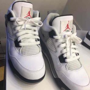 Air Jordan 4 Cement