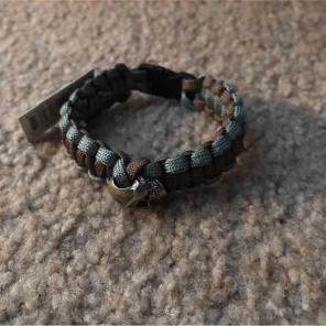 Paracord bracelet