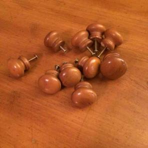 SET of 10 Wooden Knobs