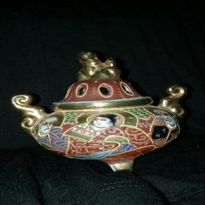 Ancient Japanese Satsuma burner 24kt