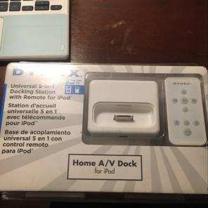 iPod player speaker dock