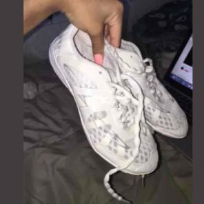 Nfinity cheer shoes 6Y