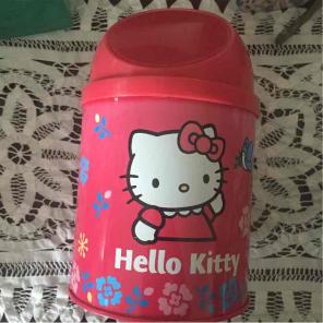 Hello Kitty desktop trash can