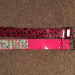 2 ladies belts