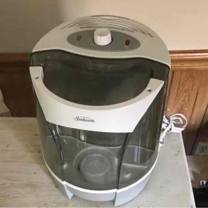 Sunbeam filter free Humidifier