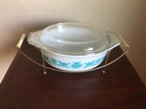 Pyrex Bluebird 043 With Lid And Cradle