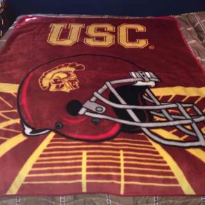 USC Trojans fleece blanket