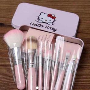 New hello kitty brush set