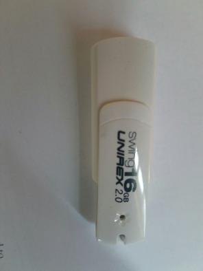 Swing 16 GB USB flash drive