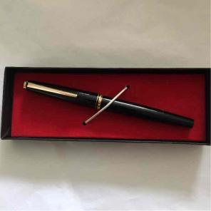 Mont Blanc black/14kt fountain pen
