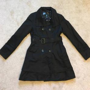 Black Guess Trenchcoat