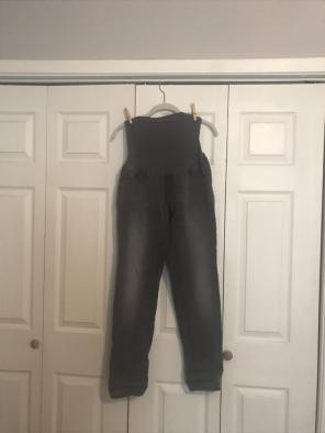 Gray Maternity Skinny Jeans (Large)