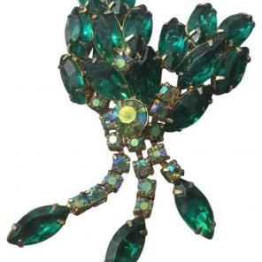 Vintage Green Moving Pin