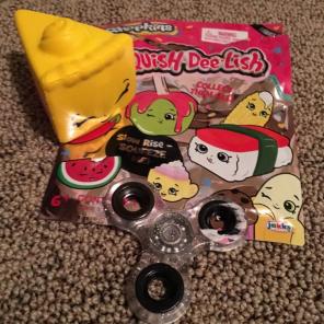 Shopkins Squish Delish Fidget Spinner
