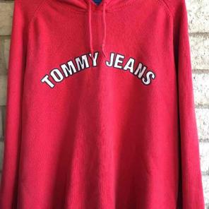 Tommy Hilfiger