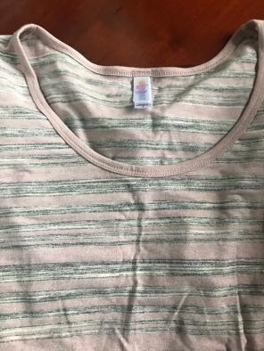 New Lularoe Large Classic T Shirt