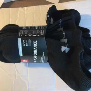 Under Armour 4-pk Black Ankle Socks L