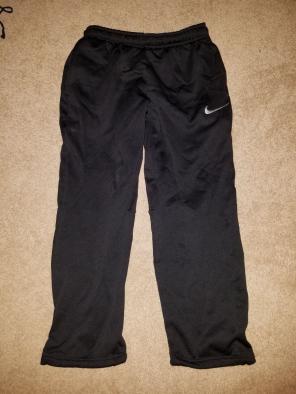 Nike therma-fit sweatpants