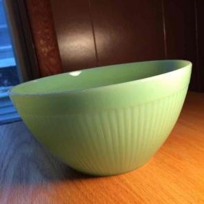 Jadeite Jane Ray mixing bowl