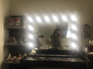 Vanity Mirror With Lighting
