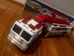 2000 Hess Fire Truck New In Box.