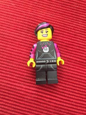 Lego Minifigure Series 6 Skater Girl