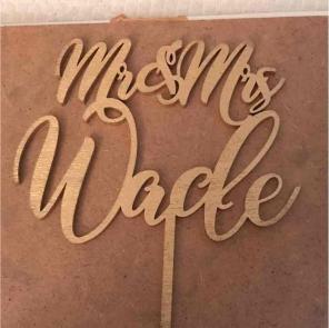 Mr and mrs wade cake topper nwot