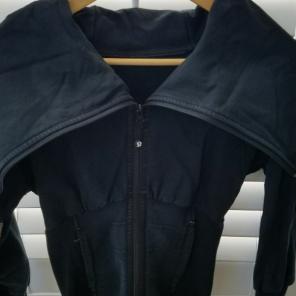 Lululemon sweatshirt
