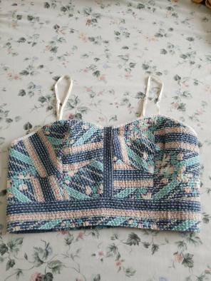 American eagle crop top