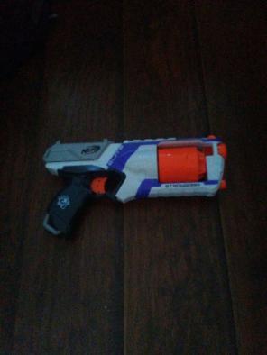 Nerf Strongarm