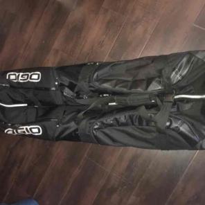 OGIO SLED GOLF TRAVEL BAG
