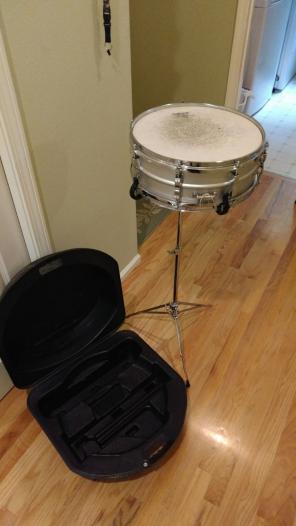 VINTAGE LUDWIG, top quality snare drum.