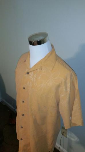 Tommy Bahama Small 100% Silk Shirt