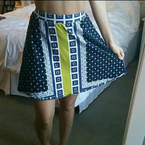 Vibrant skirt, excellent condition