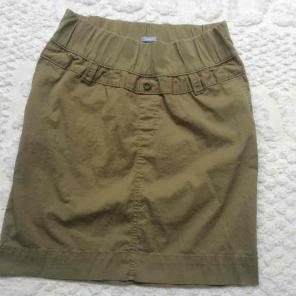 GAP MATERNITY stretch size 10 skirt