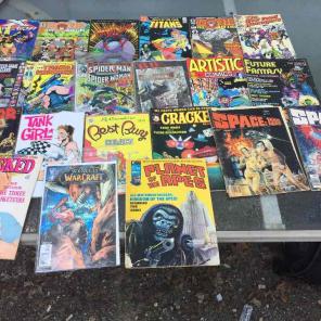 Comic book lot