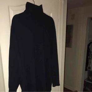 NWOT black Lands' End turtleneck