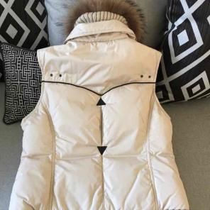 Beige color vest