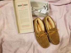 Minnetonka Men's Moccasin Slippers