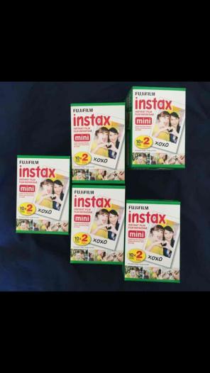 100 Fuji Instax Mini Films