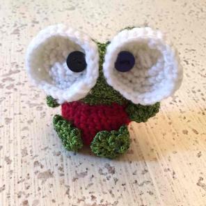Crochet frog