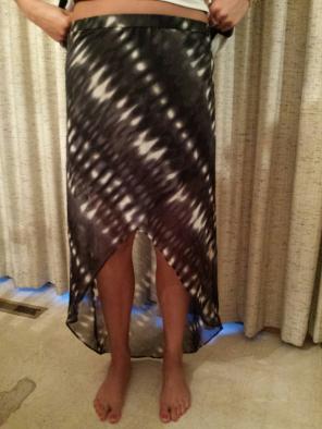 EXPRESS HI-LOW skirt new w/tag